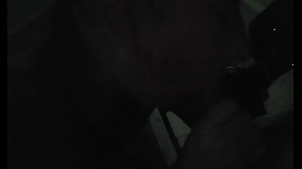 Amigo me faz boquete pela primeira vez na casa dele