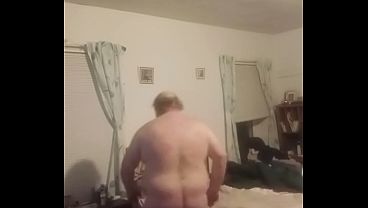 Idosa de 62 anos levanta com camisola curta e tesão