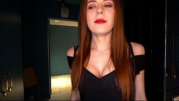 Mulher gostosa chupa meu pau e se penetra com dildo
