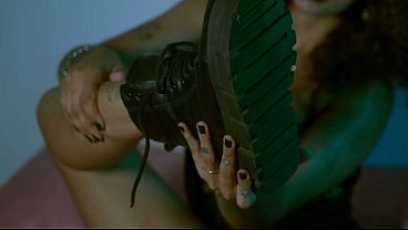 Vai lamber meus pés depois de um dia inteiro com minhas botas?